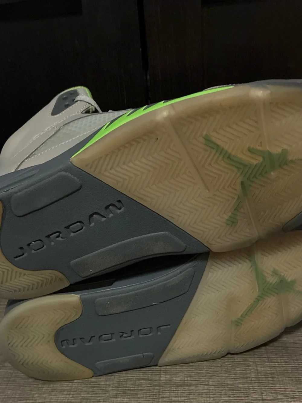 Air Jordan 5 Retro“Green Bean “